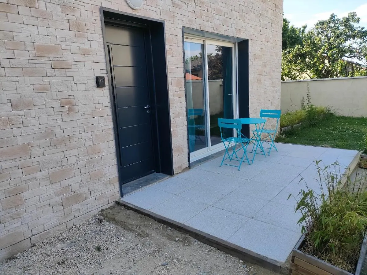 公寓 Super Studio Rez De Jardin Avec Exterieur Lozanne
